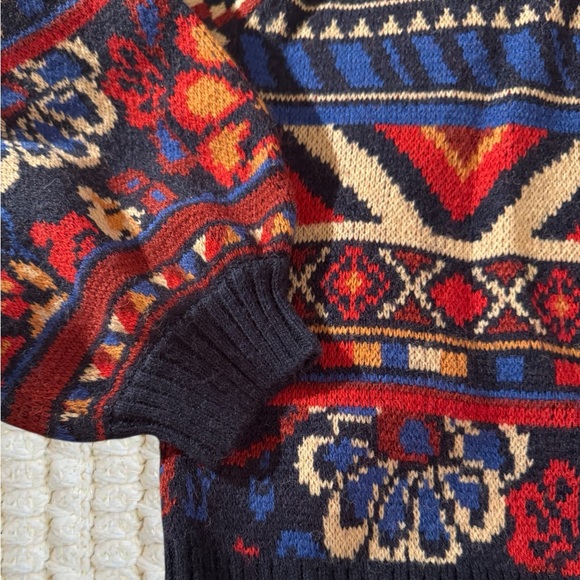 Farm Rio Ainika Tapestry Blue/Red
Sweater XS BNWOT - Picture 10 of 11